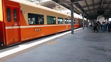 铁路交通运输场景实拍视频的预览图